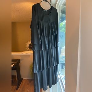 SOLD* Nuggles ruffle layered dress XXL